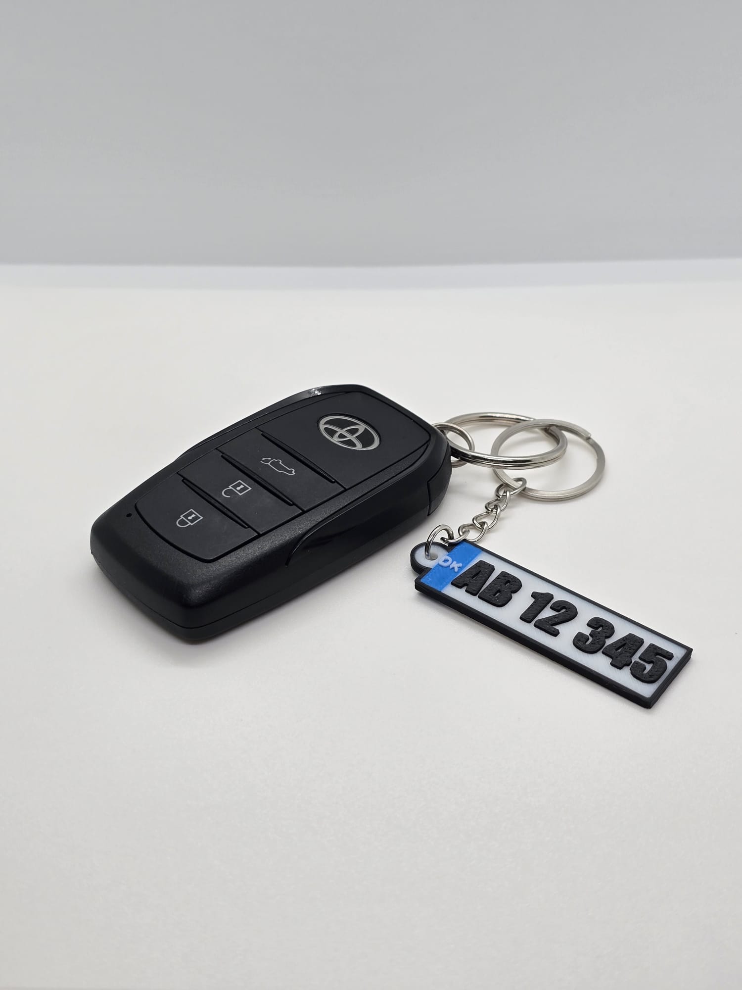 Custom License Plate Keychain – Personalized Mini Euro Plate Keyring